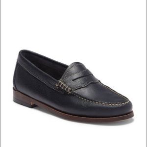 G.H. Bass & Co. Whitney Leather Loafers Navy Blue